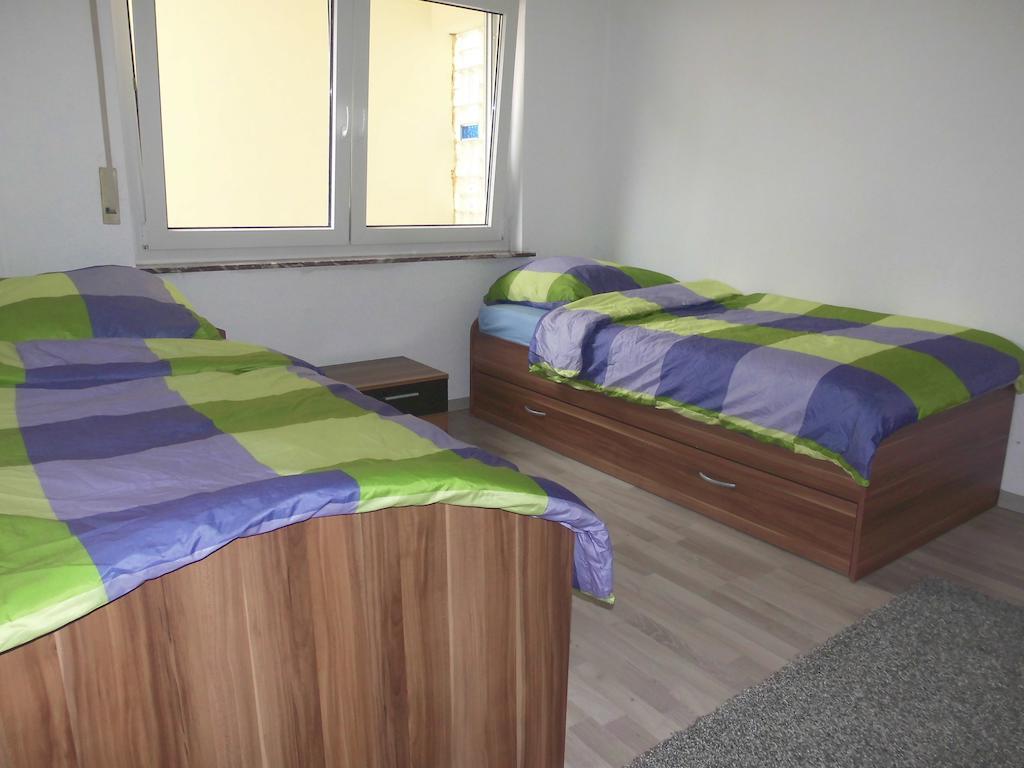 Frankfurt Airport & Fair Apartment Келстербах Стая снимка