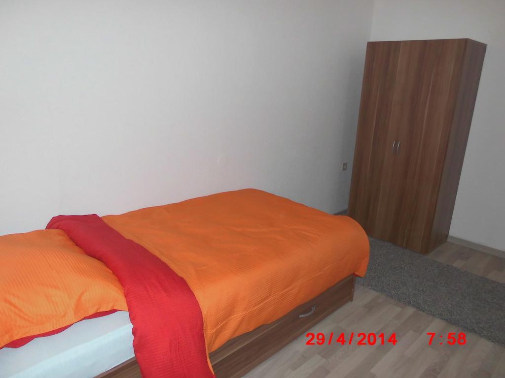 Frankfurt Airport & Fair Apartment Келстербах Екстериор снимка
